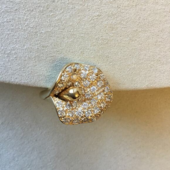 Gold Lily Crystal Statement Cocktail Ring - Picture 2 of 13